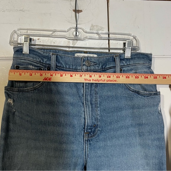 Abercrombie & Fitch The 90s Straight Leg Ultra High Rise Jeans Blue Size 6 / 28 - Picture 4 of 9